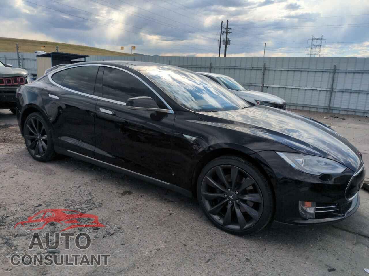 TESLA MODEL S 2015 - 5YJSA1H21FF085880