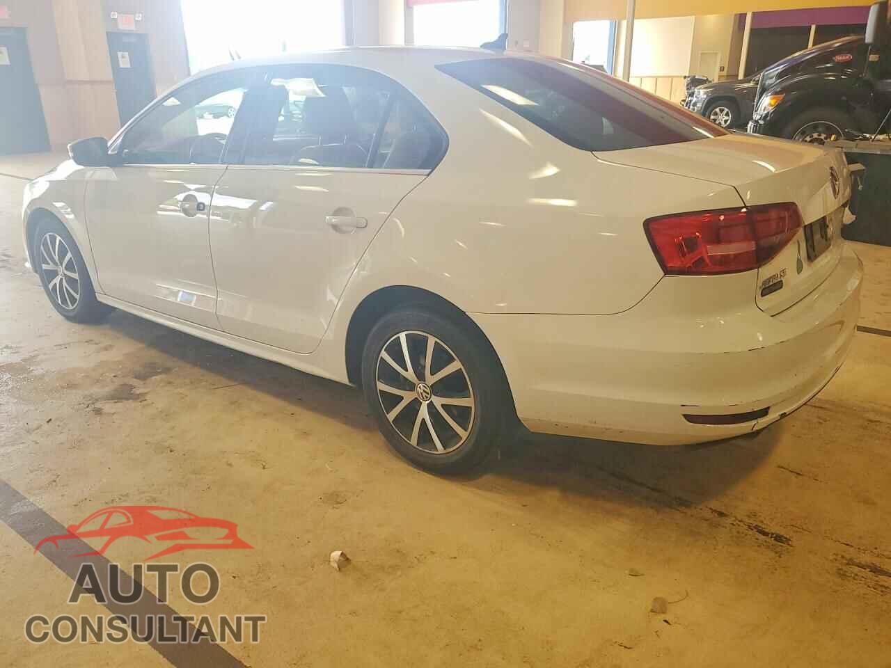 VOLKSWAGEN JETTA 2017 - 3VWDB7AJ6HM266043