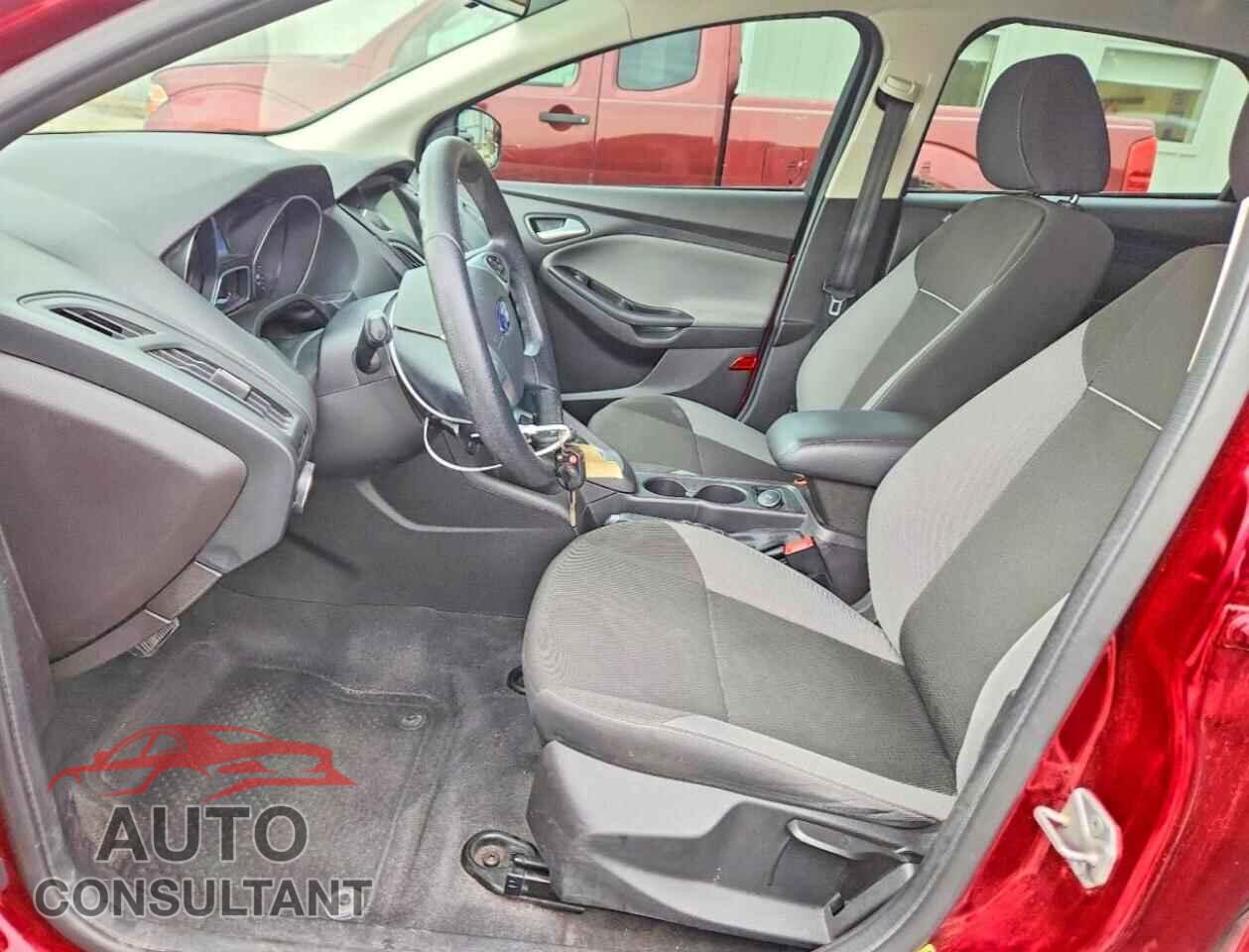FORD FOCUS 2014 - 1FADP3F22EL160321