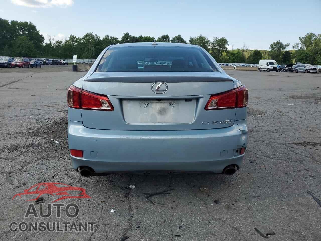 LEXUS IS 2012 - JTHCF5C21C5052832