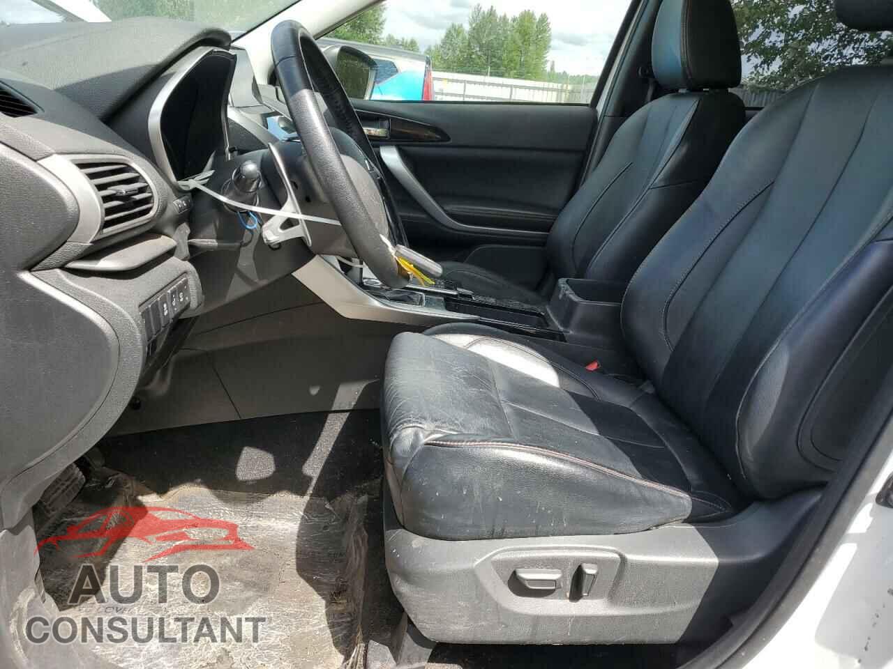 MITSUBISHI ECLIPSE 2018 - JA4AT5AA1JZ048291