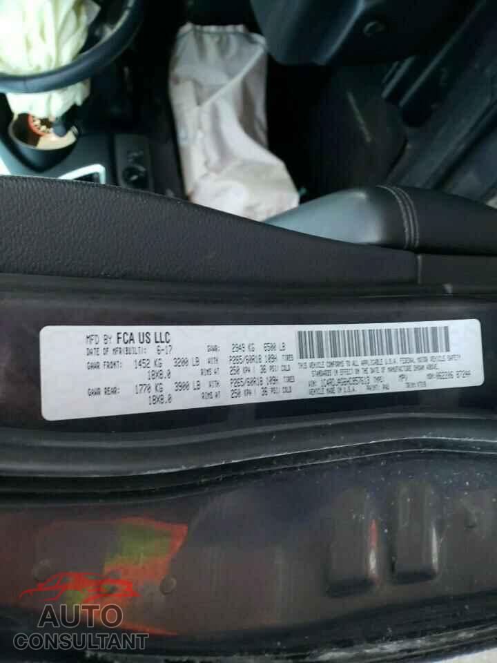 DODGE DURANGO 2017 - 1C4RDJAG6HC957613