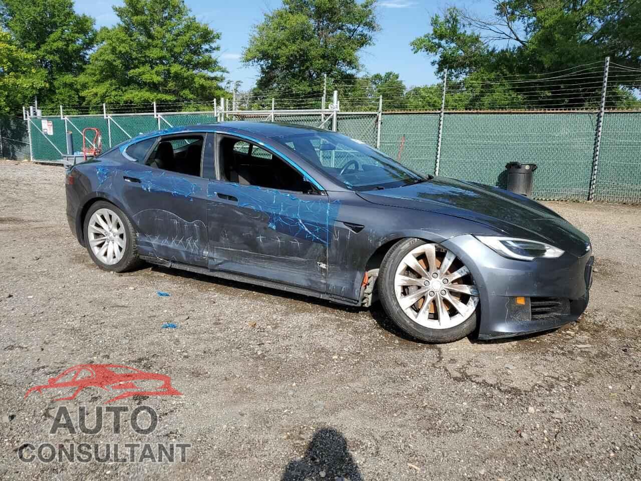 TESLA MODEL S 2017 - 5YJSA1E23HF197300