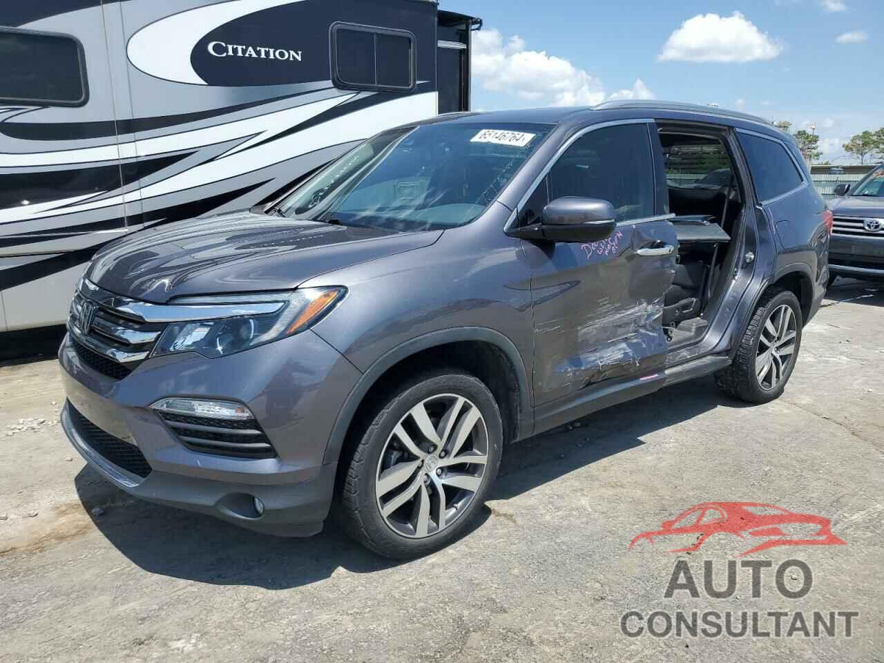 HONDA PILOT 2017 - 5FNYF6H05HB041584