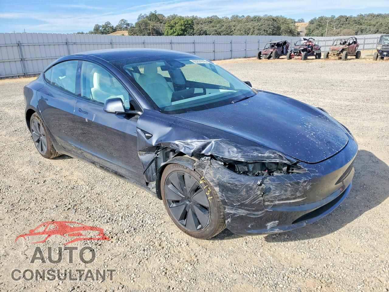 TESLA MODEL 3 2026 - 5YJ3E1EA2TF165818
