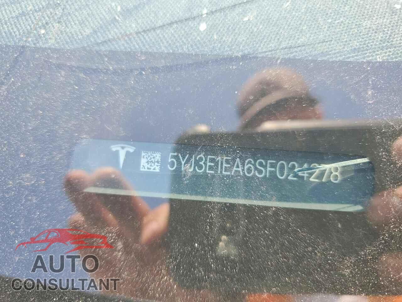 TESLA MODEL 3 2025 - 5YJ3E1EA6SF024278