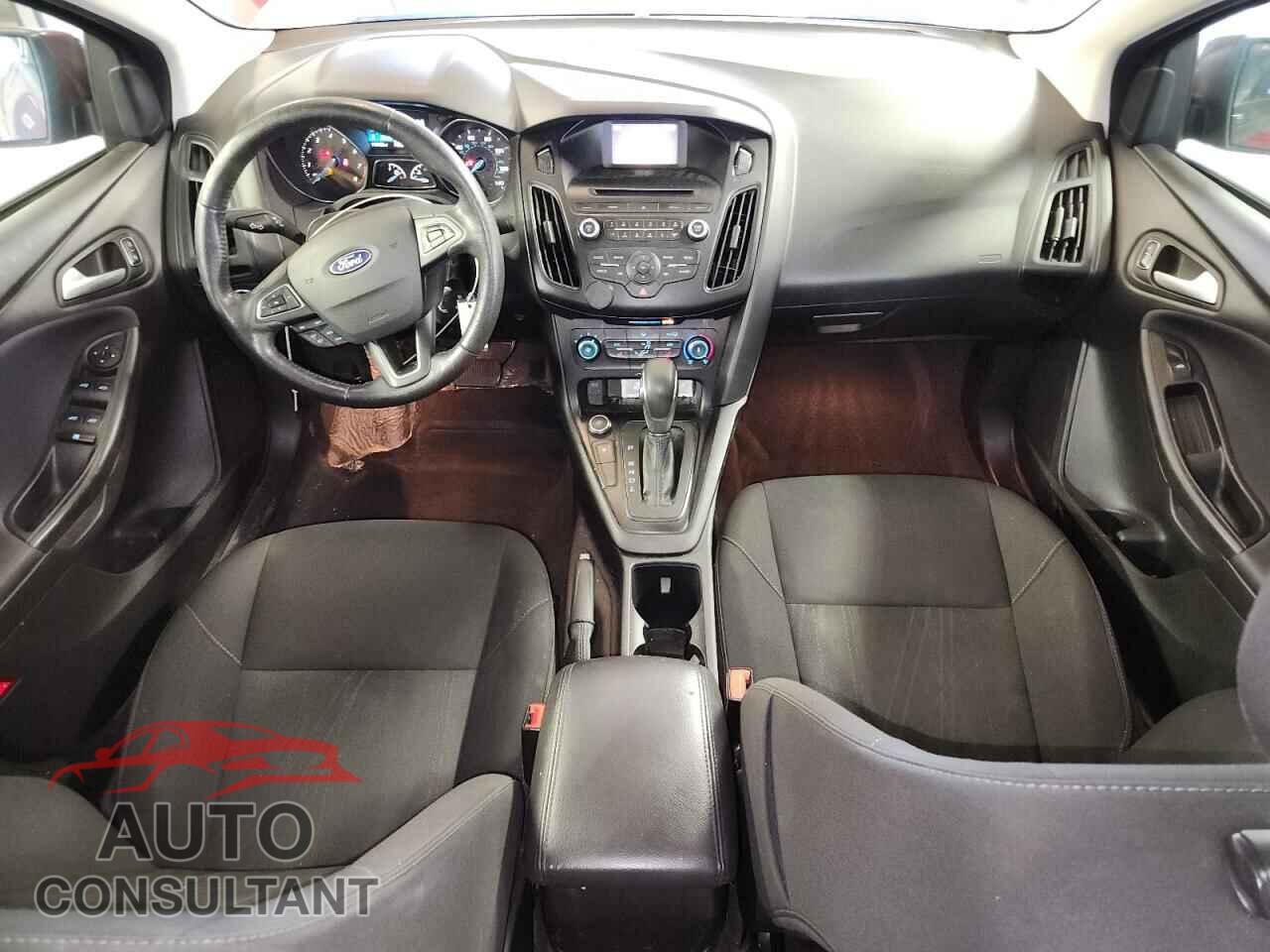 FORD FOCUS 2017 - 1FADP3F27HL320827