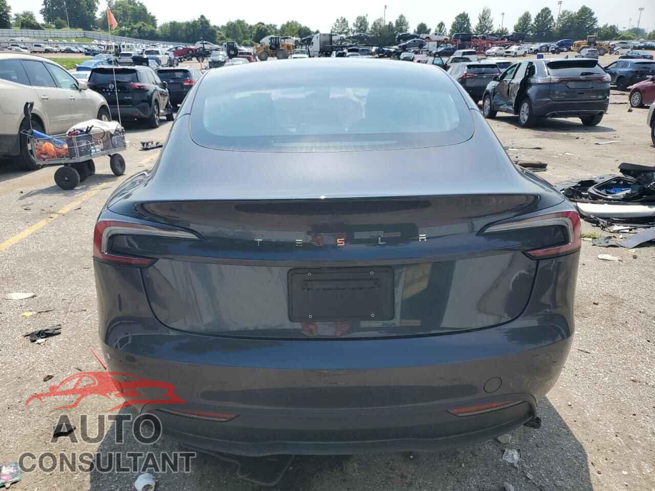 TESLA MODEL 3 2024 - 5YJ3E1EA7RF771494