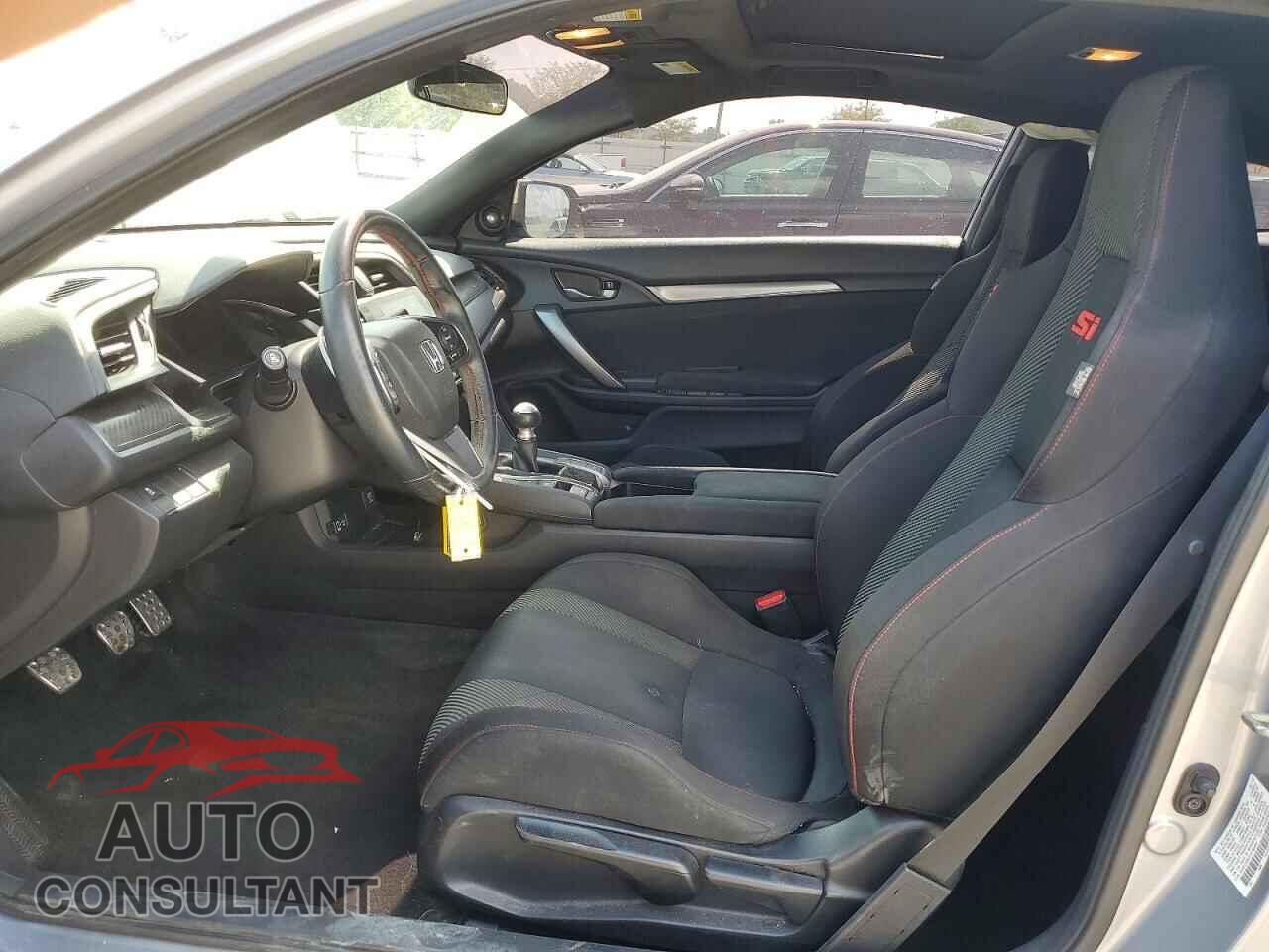 HONDA CIVIC 2018 - 2HGFC3A57JH756565