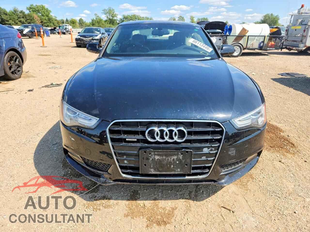 AUDI A5 2013 - WAUVFAFR2DA009585