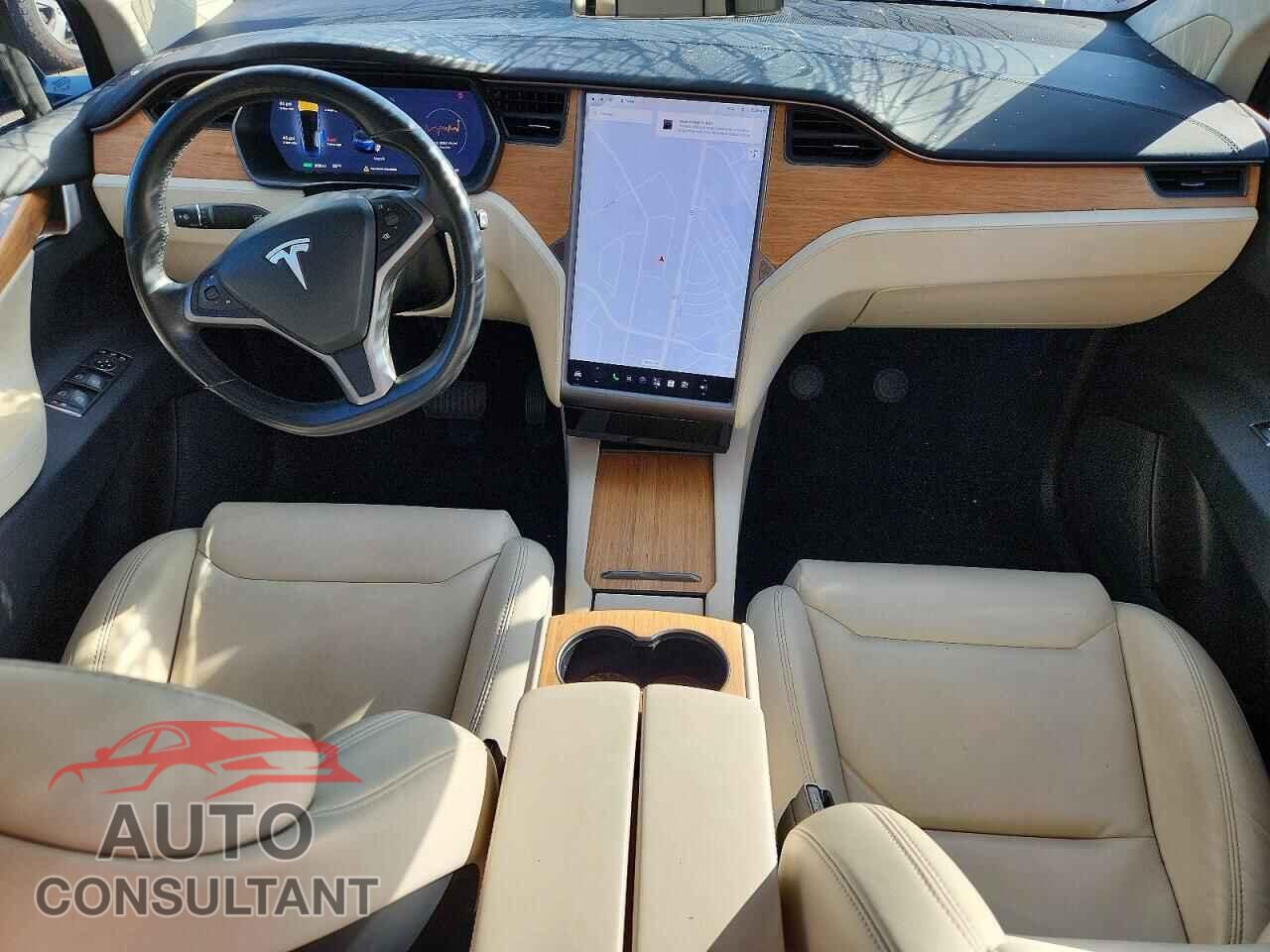 TESLA MODEL X 2018 - 5YJXCDE27JF140492