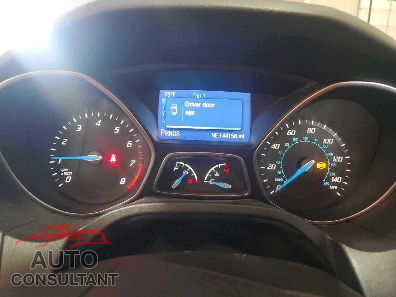 FORD FOCUS 2014 - 1FADP3K25EL262069