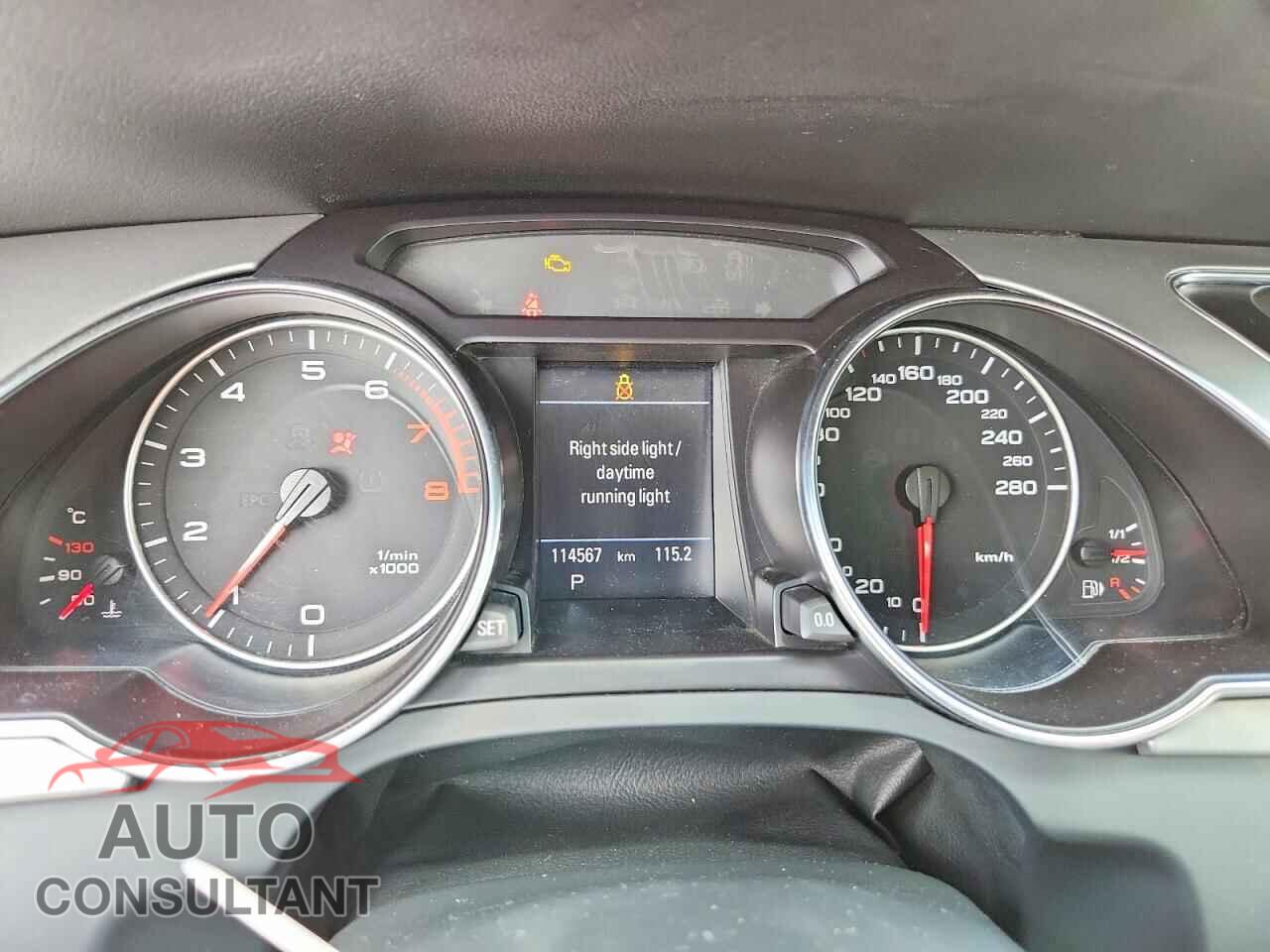 AUDI A5 2010 - WAUMFBFR5AA018343
