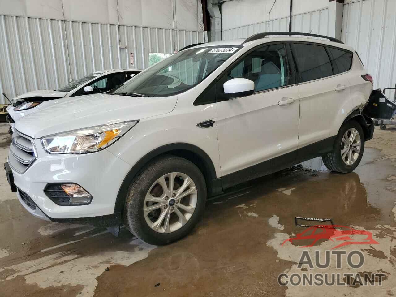 FORD ESCAPE 2018 - 1FMCU0GD7JUC11003