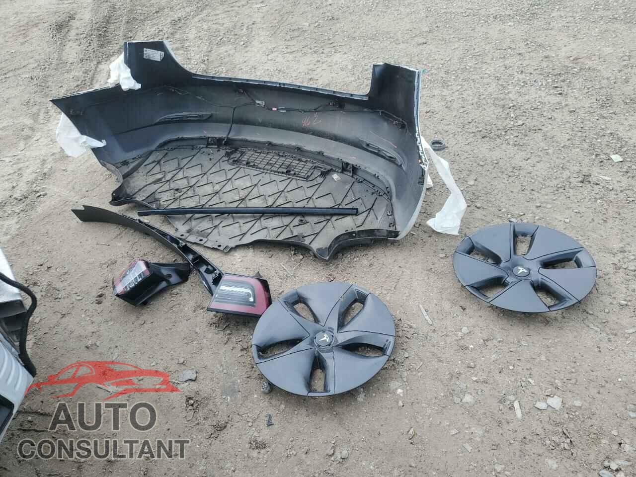 TESLA MODEL 3 2021 - 5YJ3E1EA2MF086344