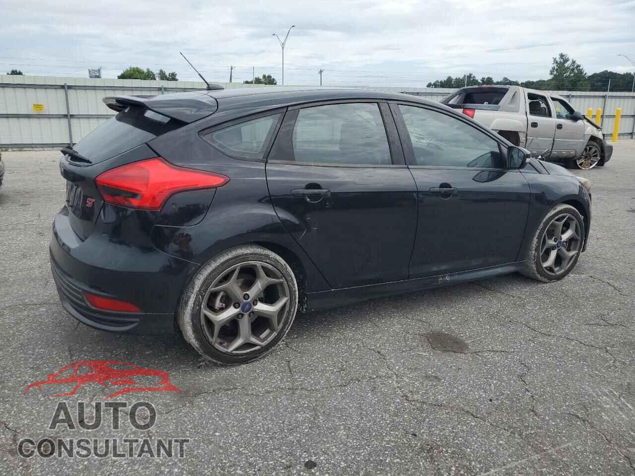 FORD FOCUS 2017 - 1FADP3L99HL331006