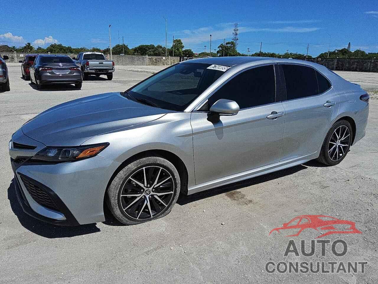TOYOTA CAMRY 2023 - 4T1G11AK8PU803249