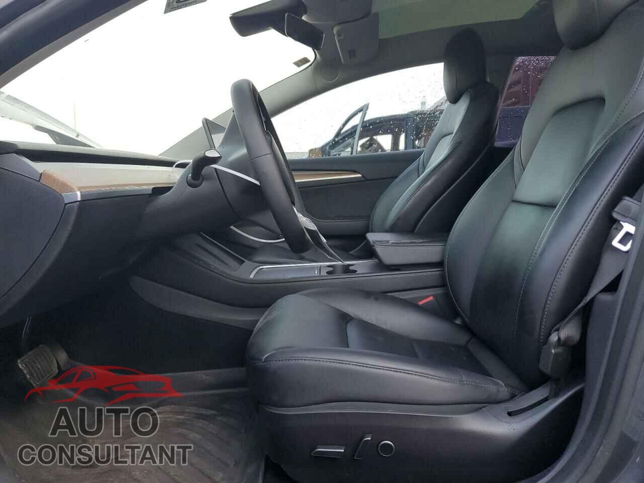 TESLA MODEL 3 2021 - 5YJ3E1EA2MF094573