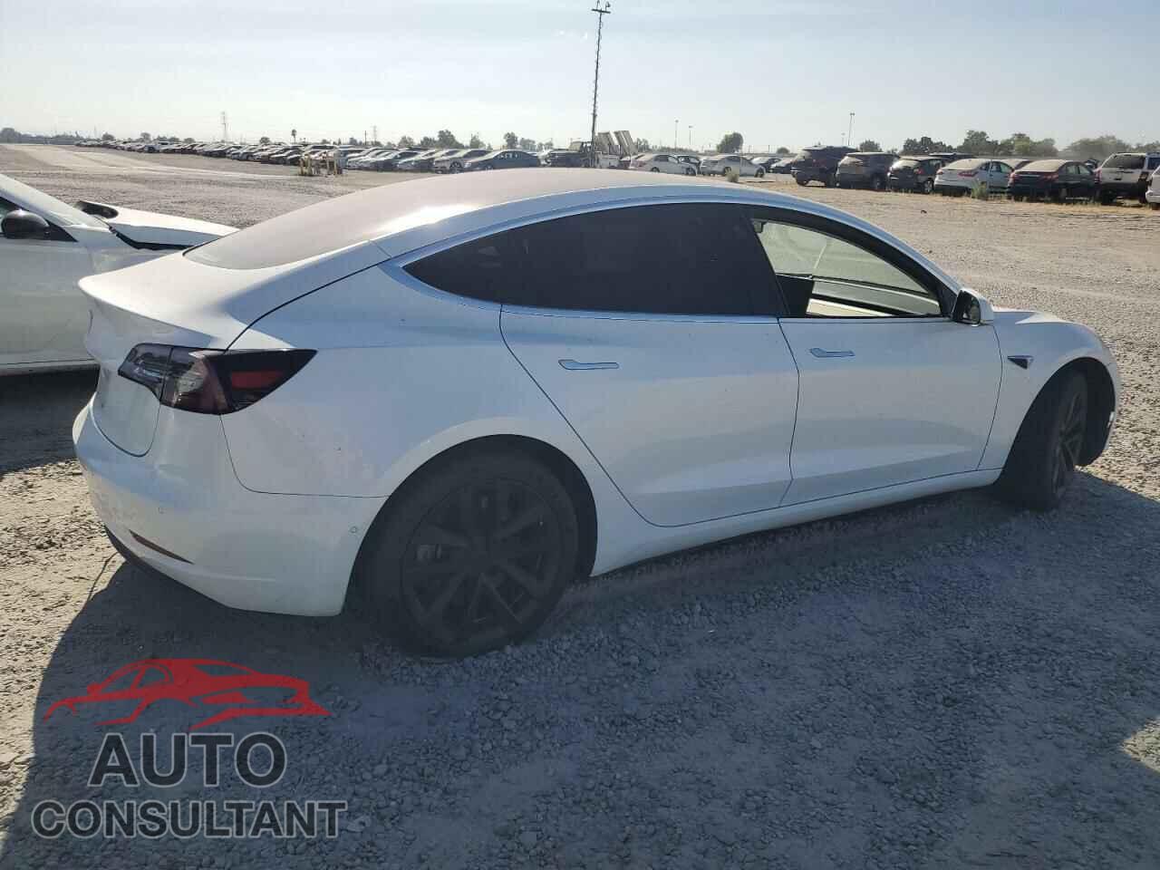 TESLA MODEL 3 2018 - 5YJ3E1EA4JF042115