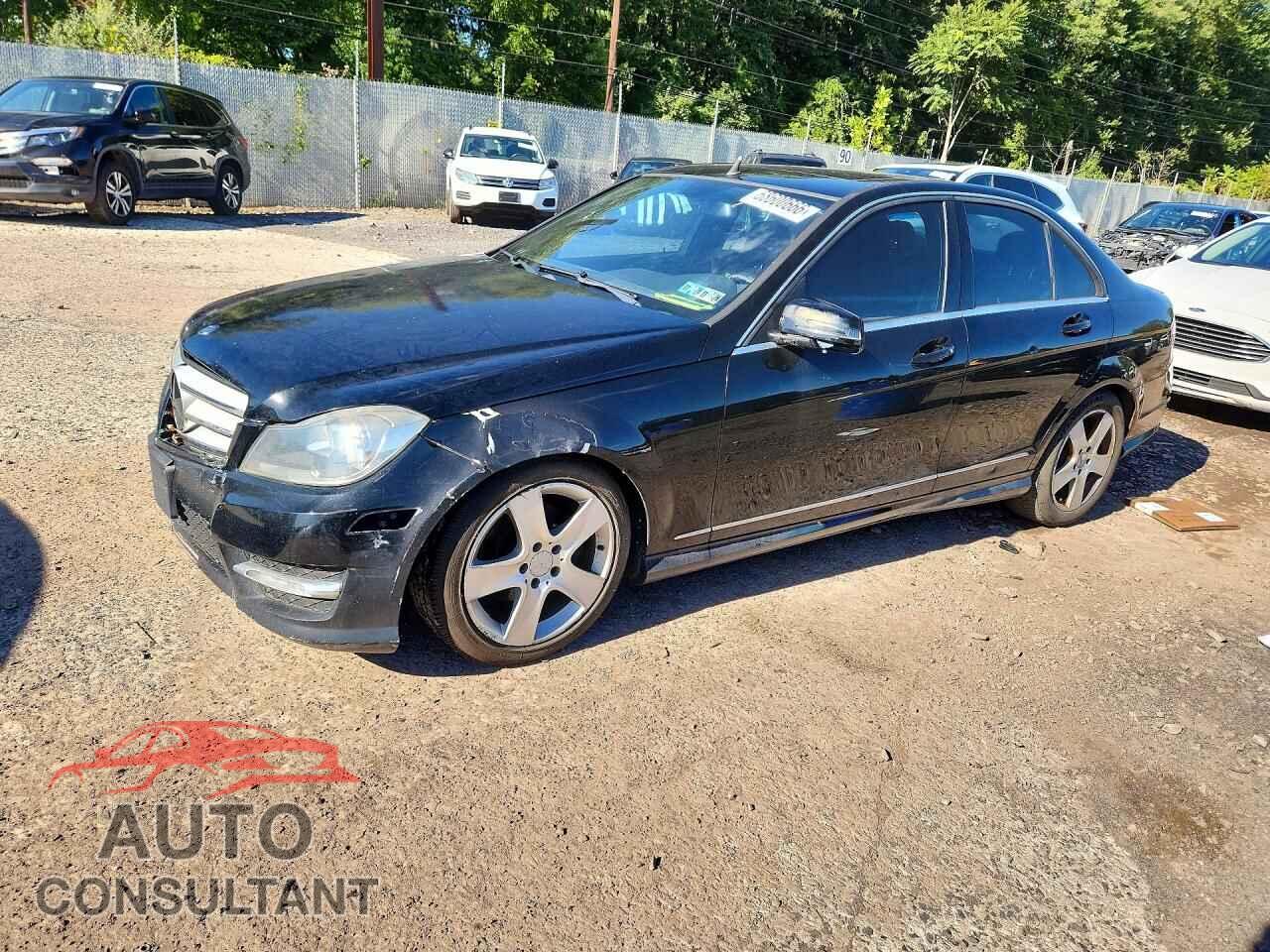 MERCEDES-BENZ C-CLASS 2012 - WDDGF8BB3CR192952