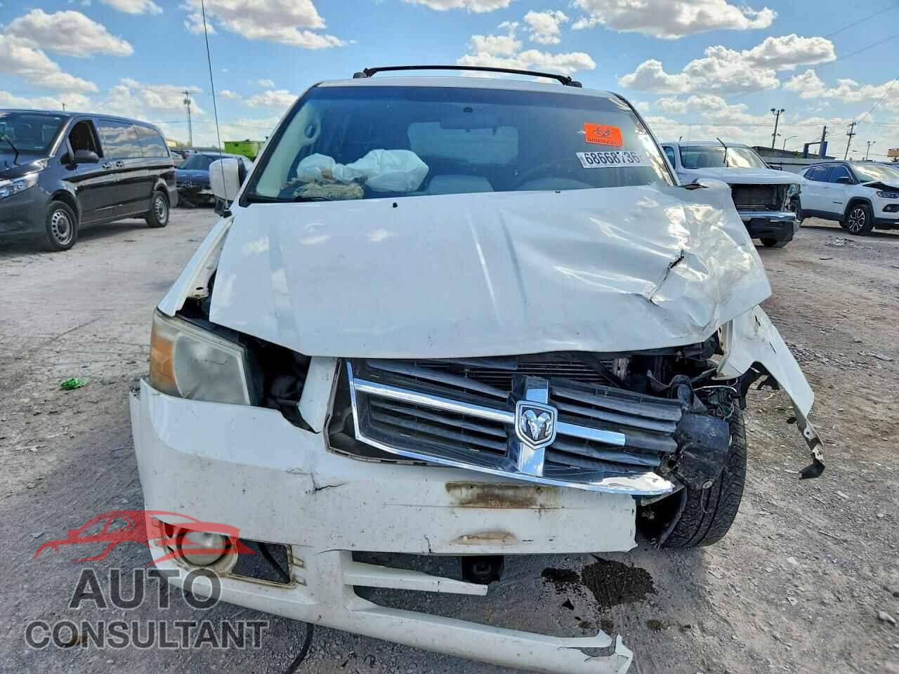 DODGE CARAVAN 2010 - 2D4RN5D15AR219619