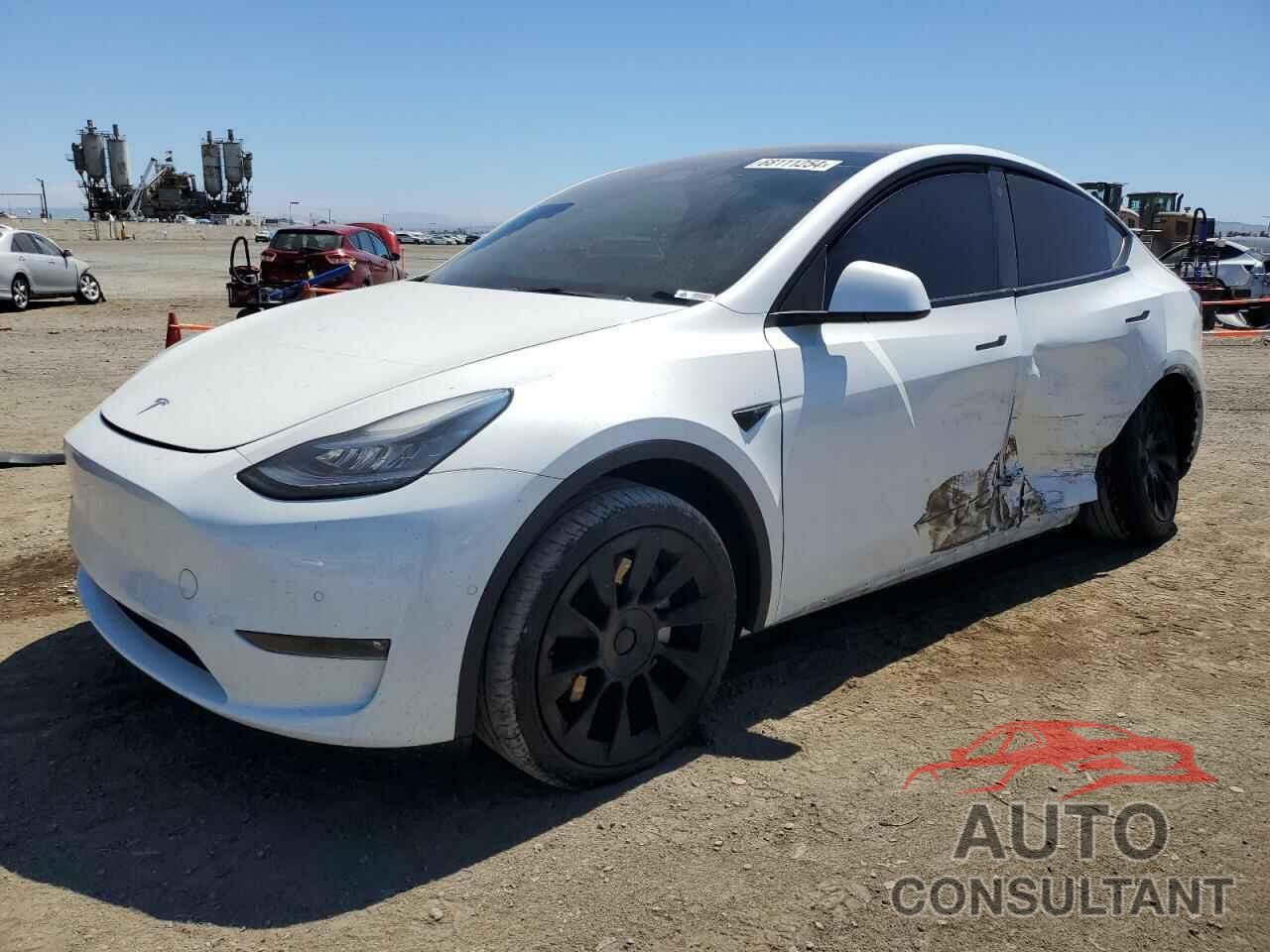 TESLA MODEL Y 2021 - 5YJYGAEE8MF143648