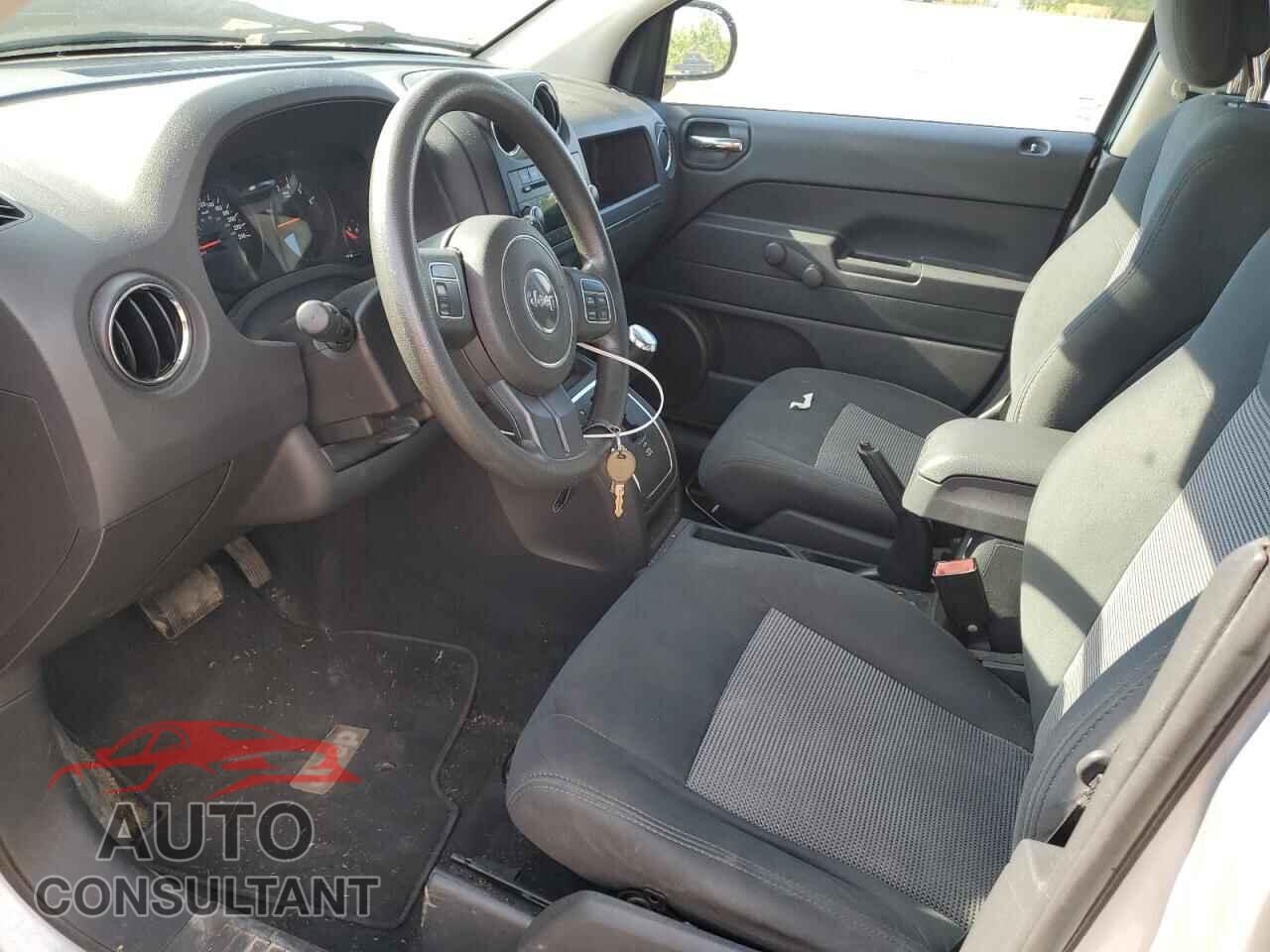 JEEP COMPASS 2011 - 1J4NF4FB5BD157811