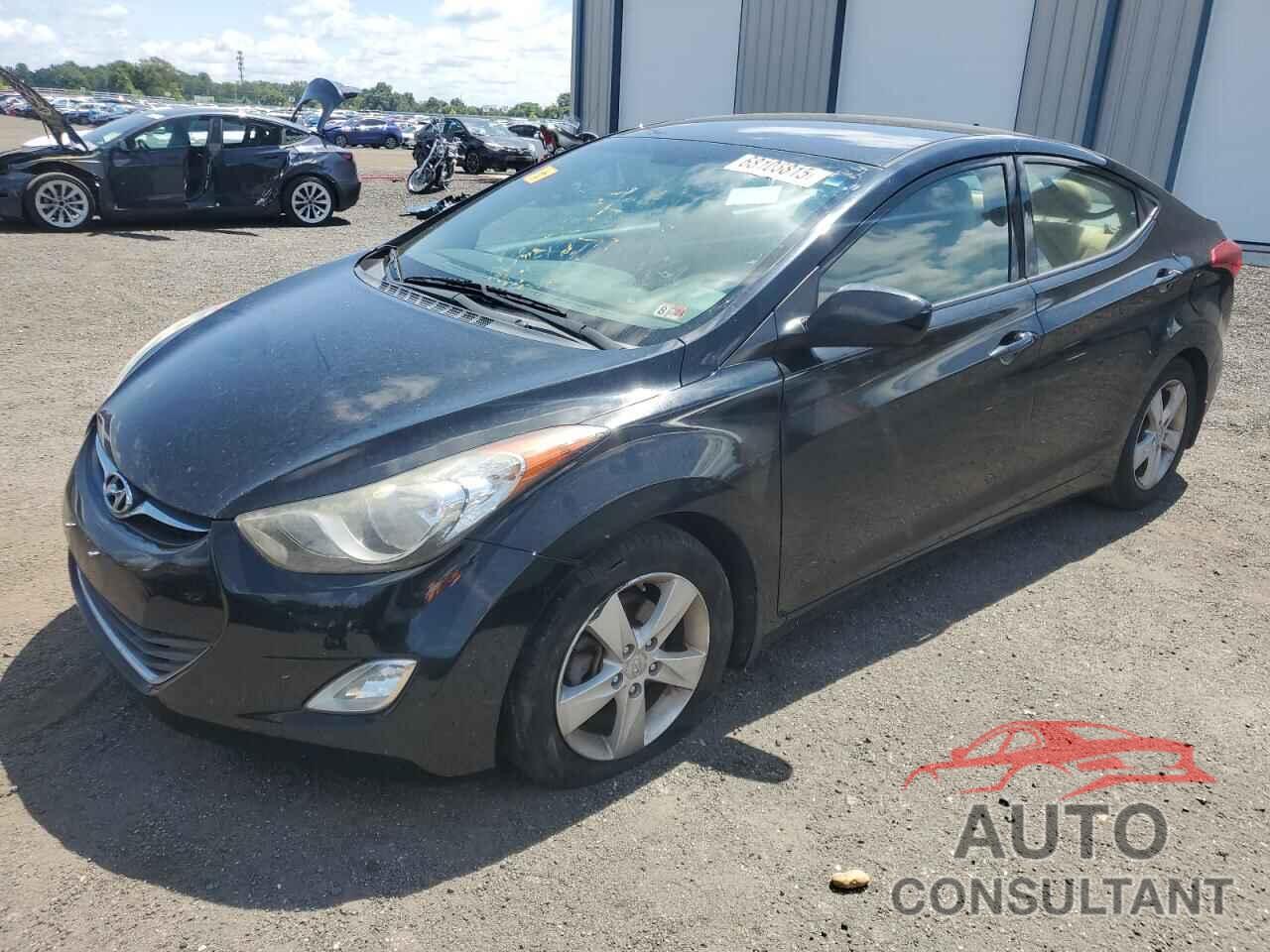 HYUNDAI ELANTRA 2013 - 5NPDH4AE0DH408406