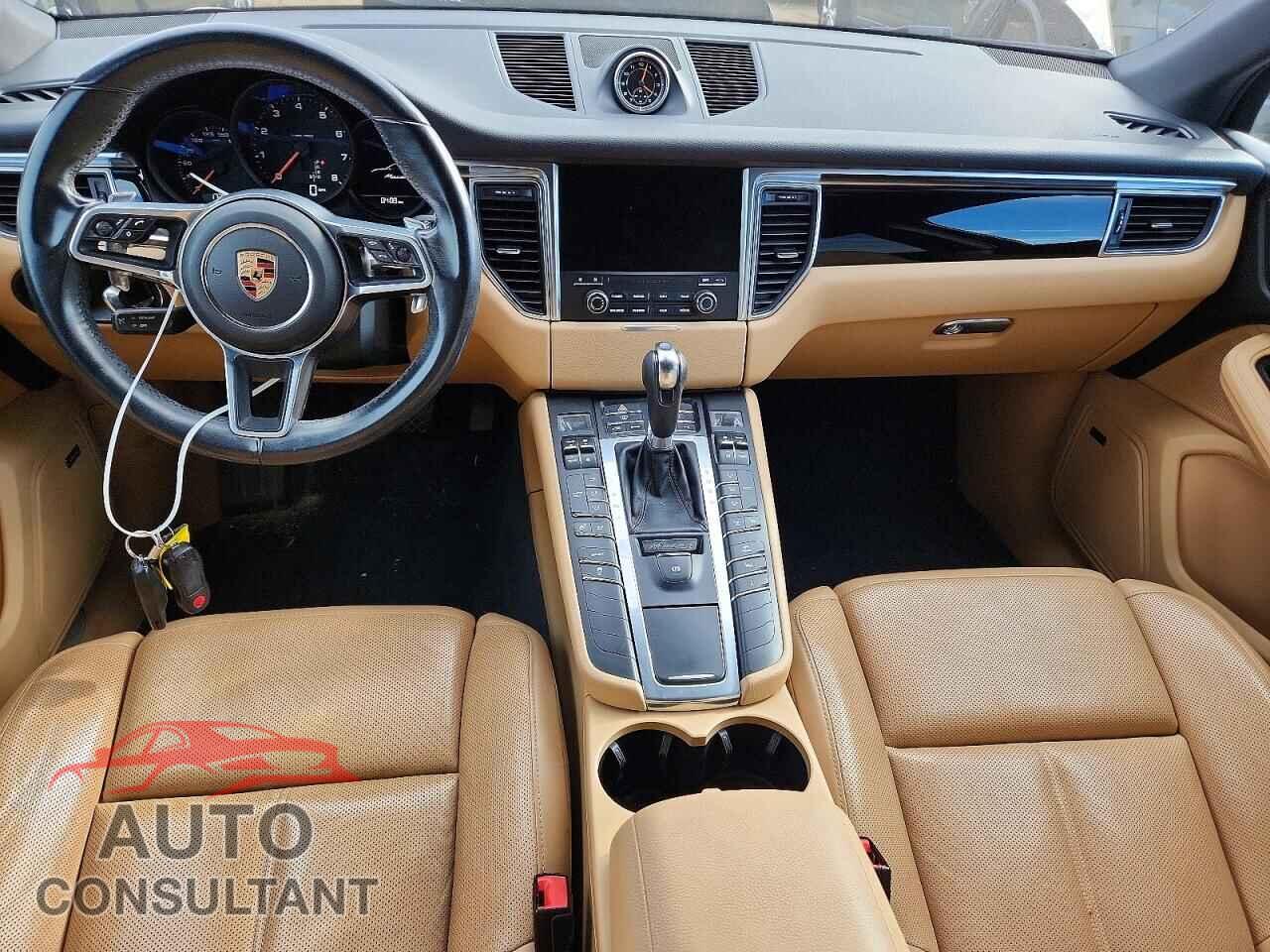 PORSCHE MACAN 2017 - WP1AA2A55HLB00708