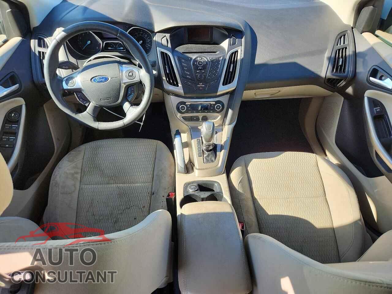 FORD FOCUS 2012 - 1FAHP3H26CL363546