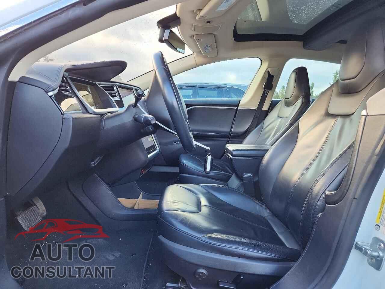 TESLA MODEL S 2013 - 5YJSA1CN2DFP05876