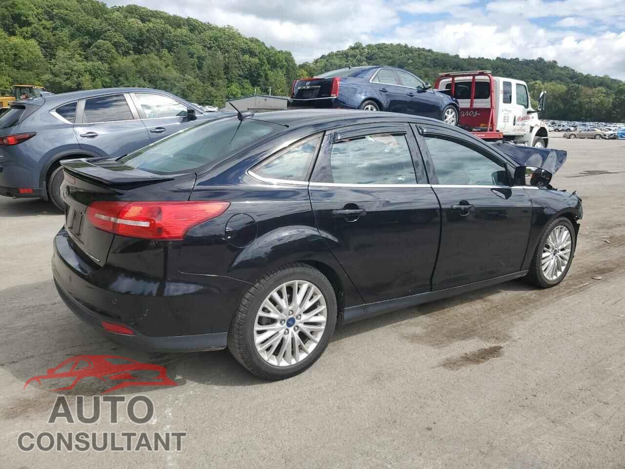 FORD FOCUS 2017 - 1FADP3J22HL218861
