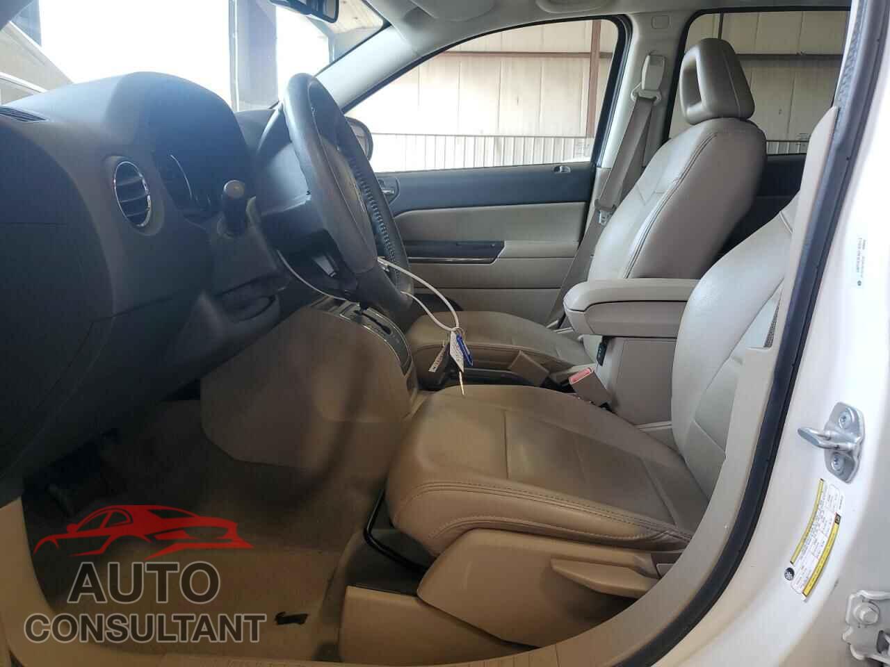 JEEP COMPASS 2009 - 1J8FF57B49D183513