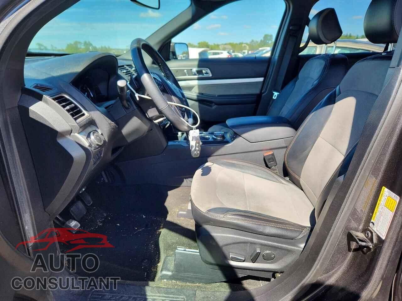 FORD EXPLORER 2017 - 1FM5K8D82HGC30006