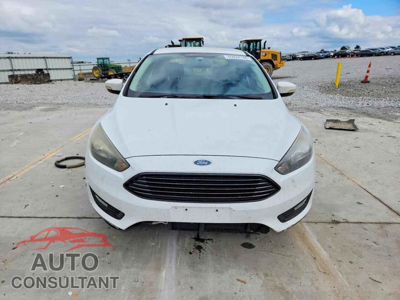 FORD FOCUS 2017 - 1FADP3FE8HL273057