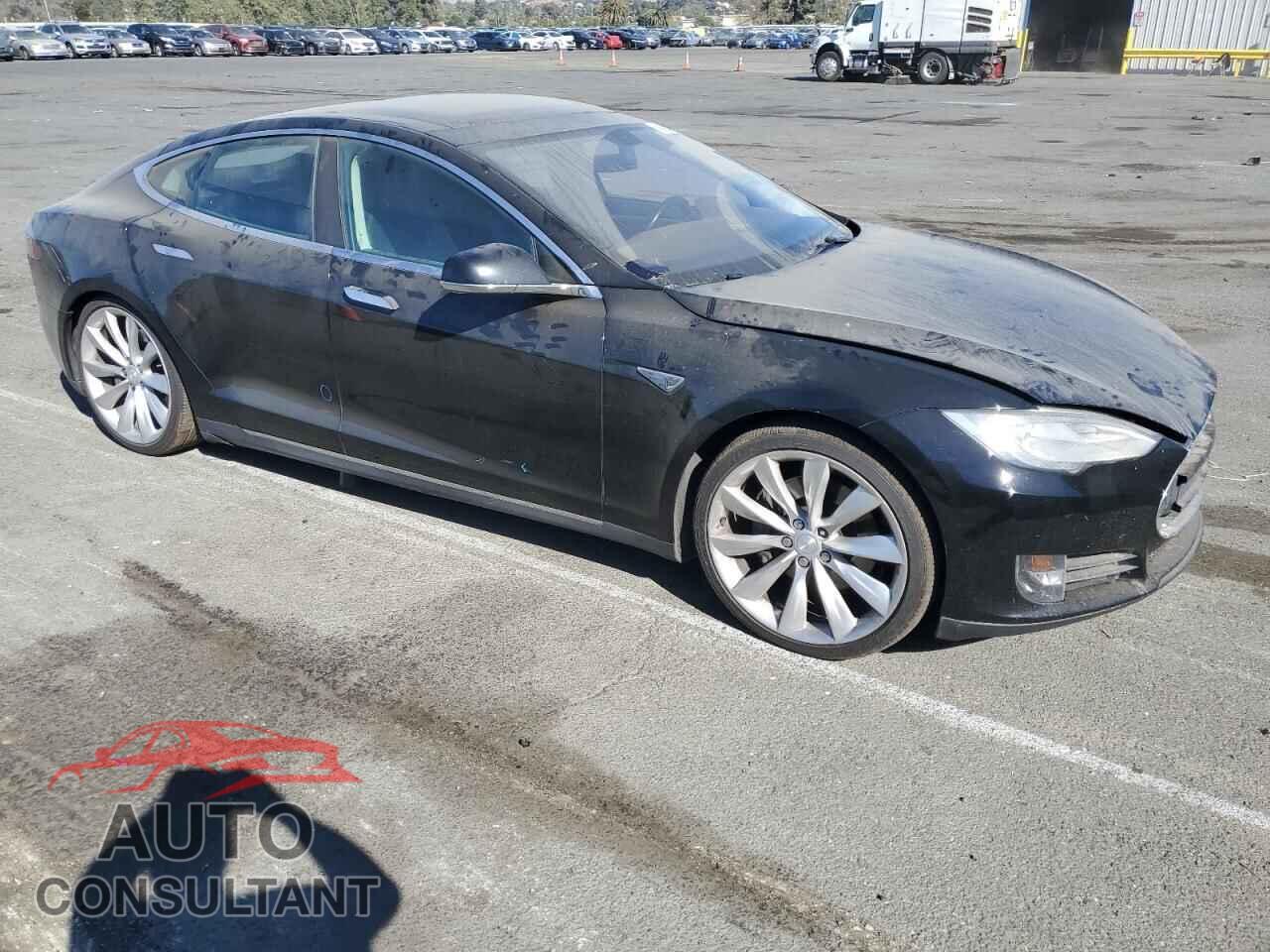 TESLA MODEL S 2012 - 5YJSA1DP9CFS00884