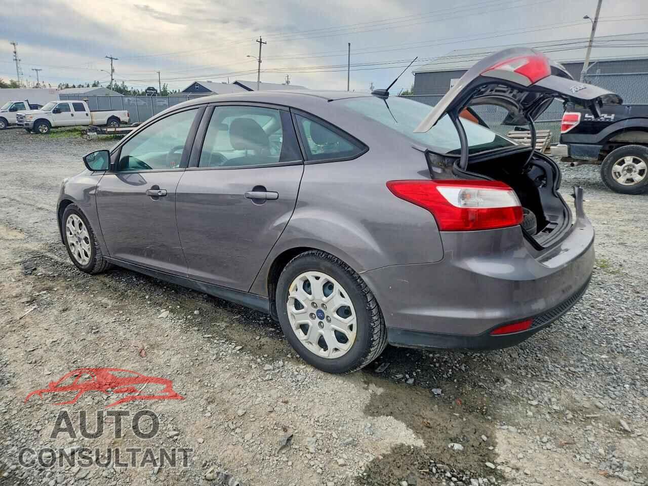 FORD FOCUS 2014 - 1FADP3F2XEL315360