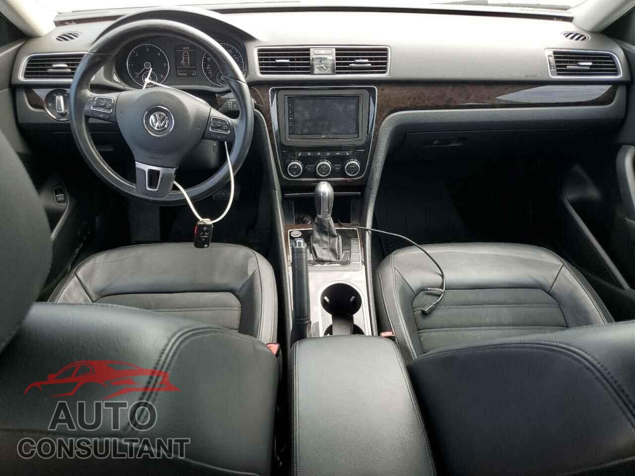 VOLKSWAGEN PASSAT 2014 - 1VWCN7A3XEC004964