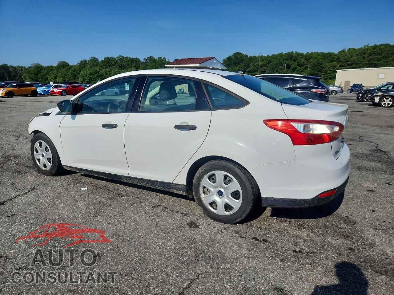 FORD FOCUS 2014 - 1FADP3E25EL145457