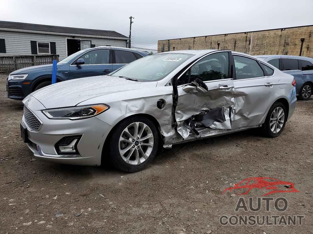 FORD FUSION 2019 - 3FA6P0SU2KR232436