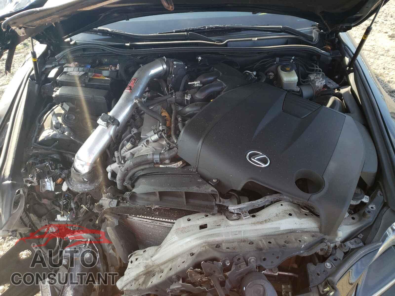 LEXUS IS 2014 - JTHCF1D27E5013611