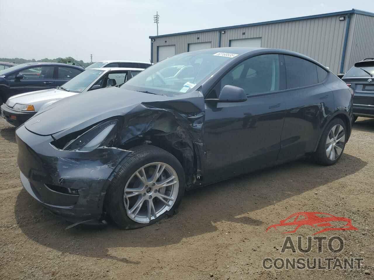 TESLA MODEL Y 2024 - 7SAYGDEE2RF986871
