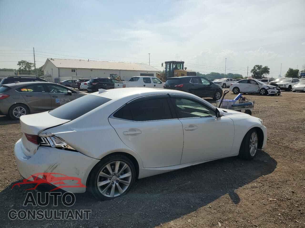 LEXUS IS 2014 - JTHBF1D20E5033372