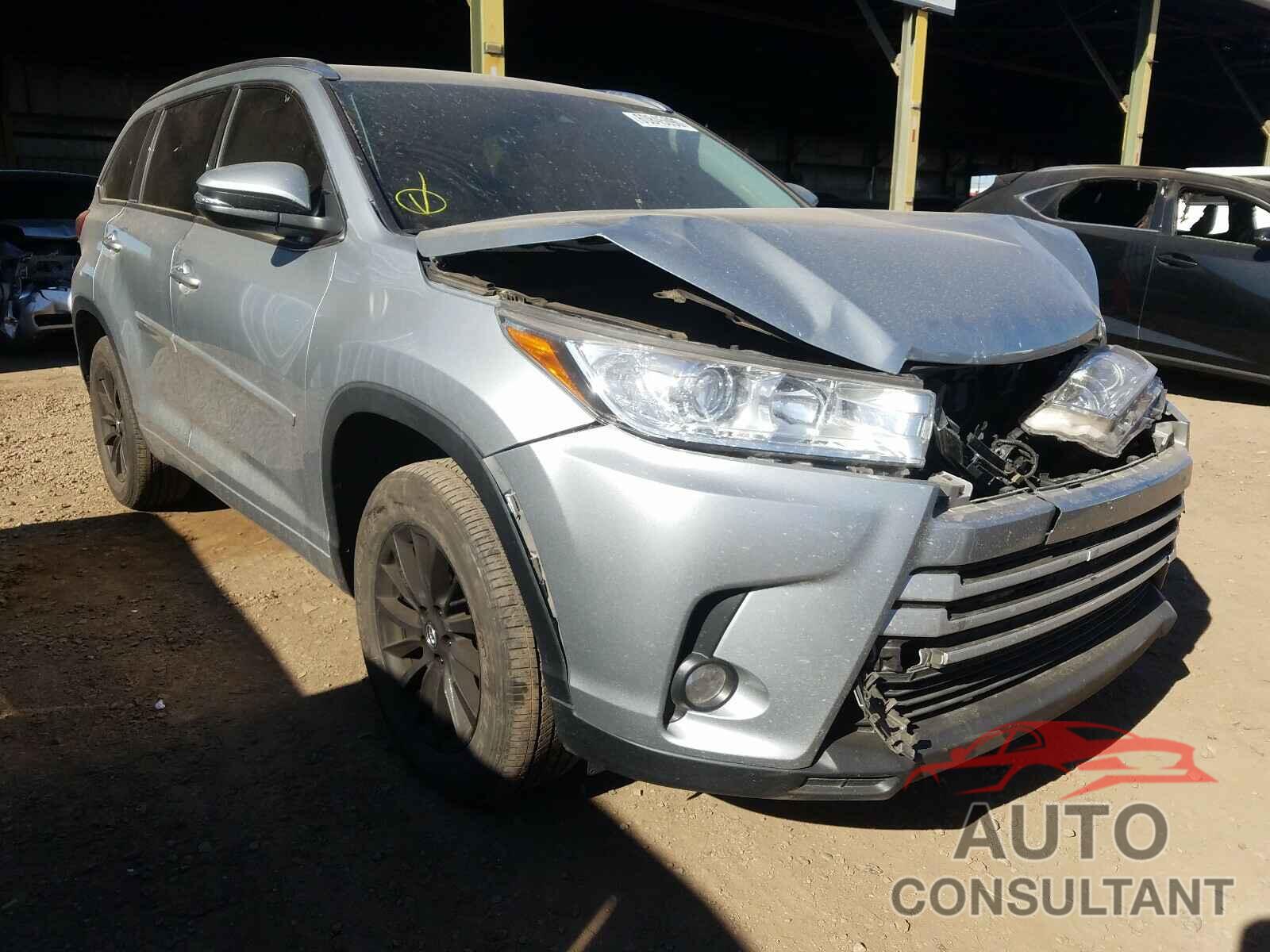 TOYOTA HIGHLANDER 2017 - 5TDKZRFH6HS514153