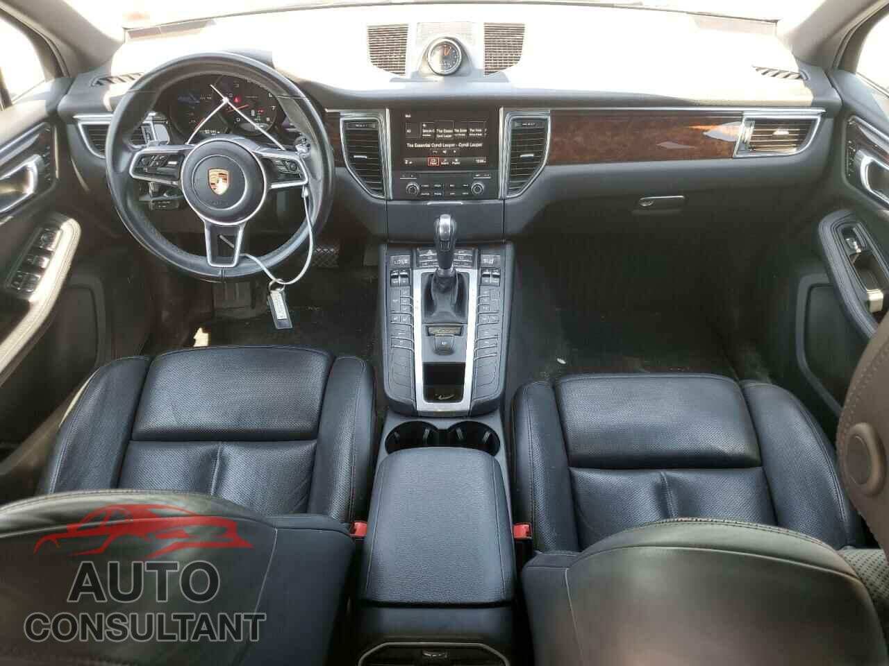 PORSCHE MACAN 2018 - WP1AA2A55JLB00536