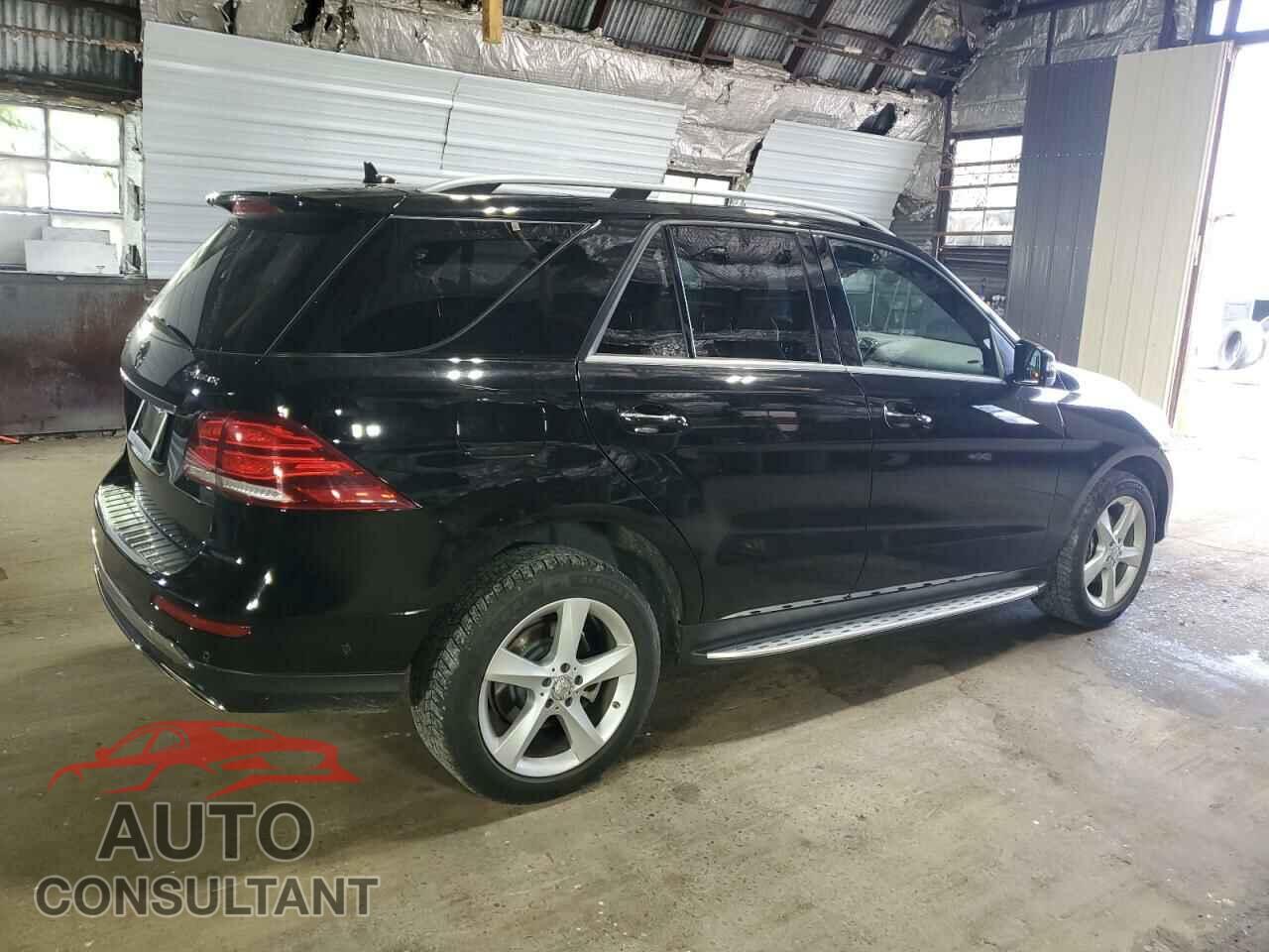 MERCEDES-BENZ GLE-CLASS 2017 - 4JGDA5HB3HA855116