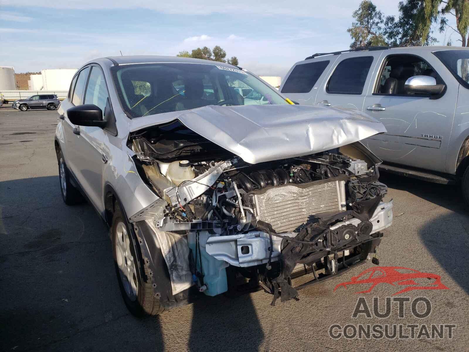 FORD ESCAPE 2018 - 1FMCU0F77JUA72373