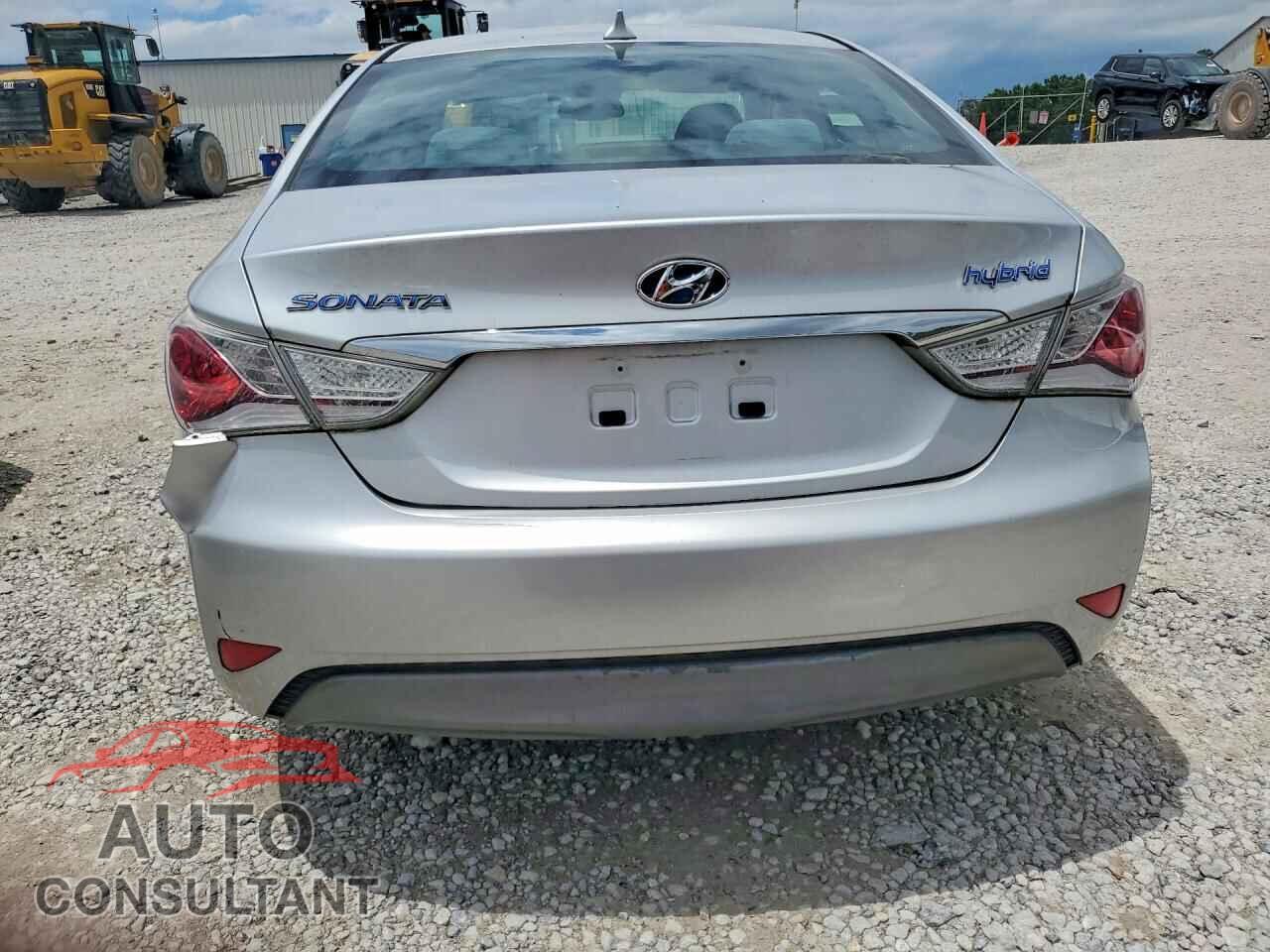 HYUNDAI SONATA 2012 - KMHEC4A46CA024335