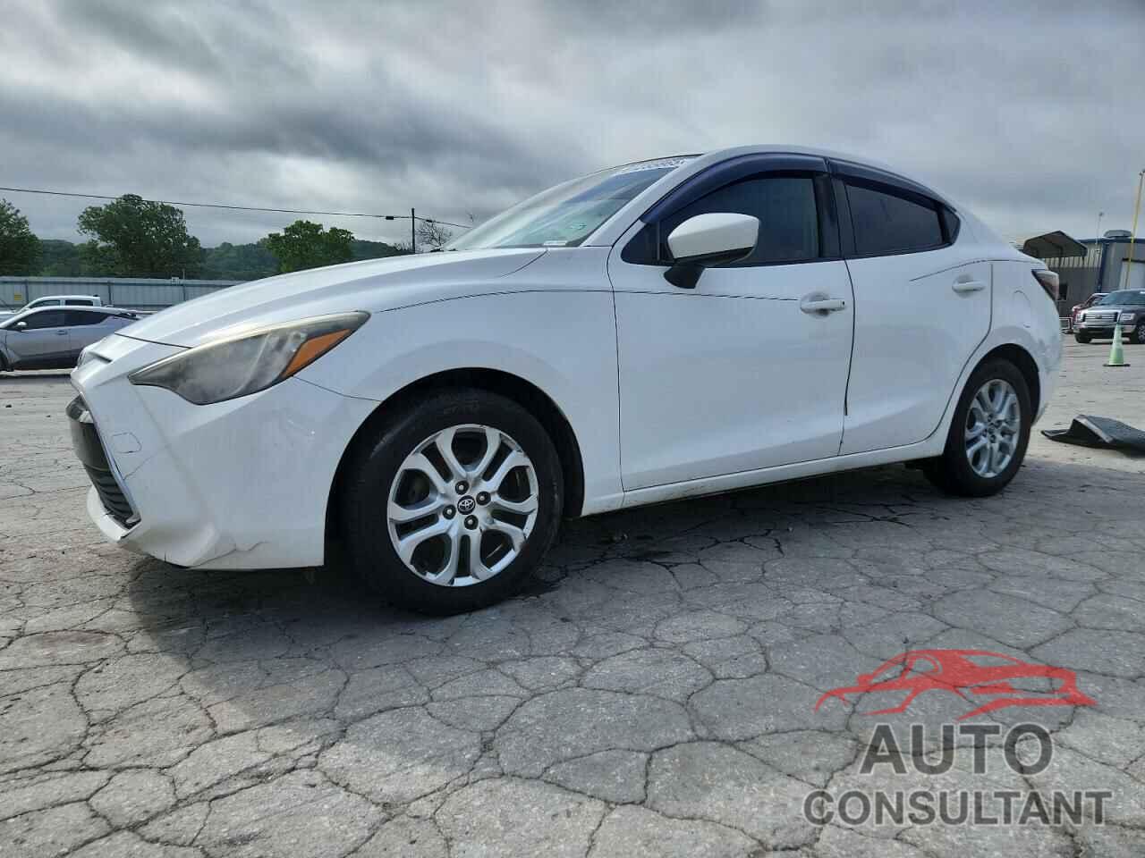 TOYOTA YARIS 2017 - 3MYDLBYV5HY160642