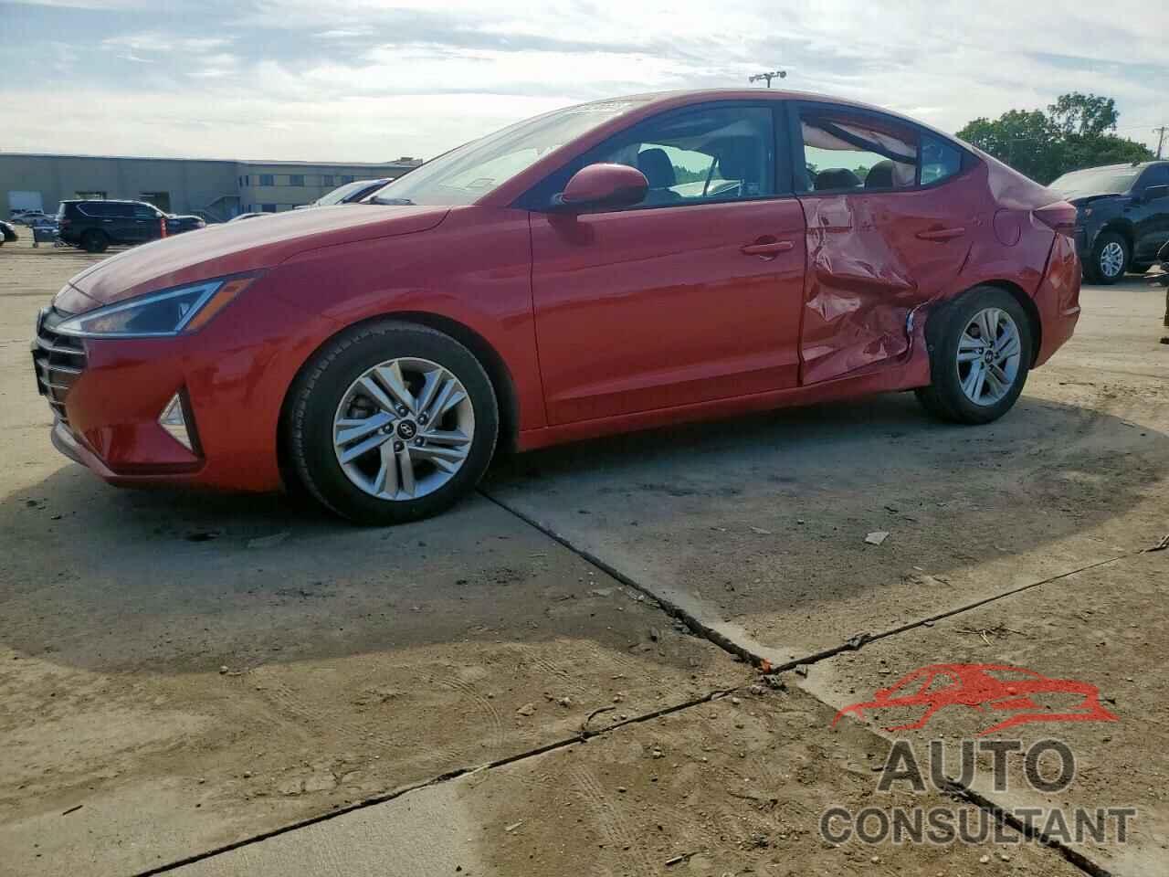 HYUNDAI ELANTRA 2019 - 5NPD84LF3KH491770